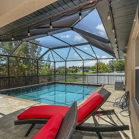 Private Waterfront Villa Heated Pool Pool Table Villa Heat Wave - Roelens Vacations